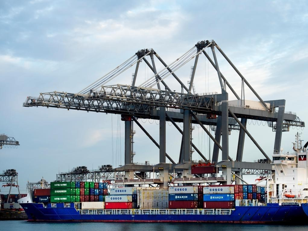 Strait of Hormuz: from helium to aluminium, the non-oil raw materials crisis