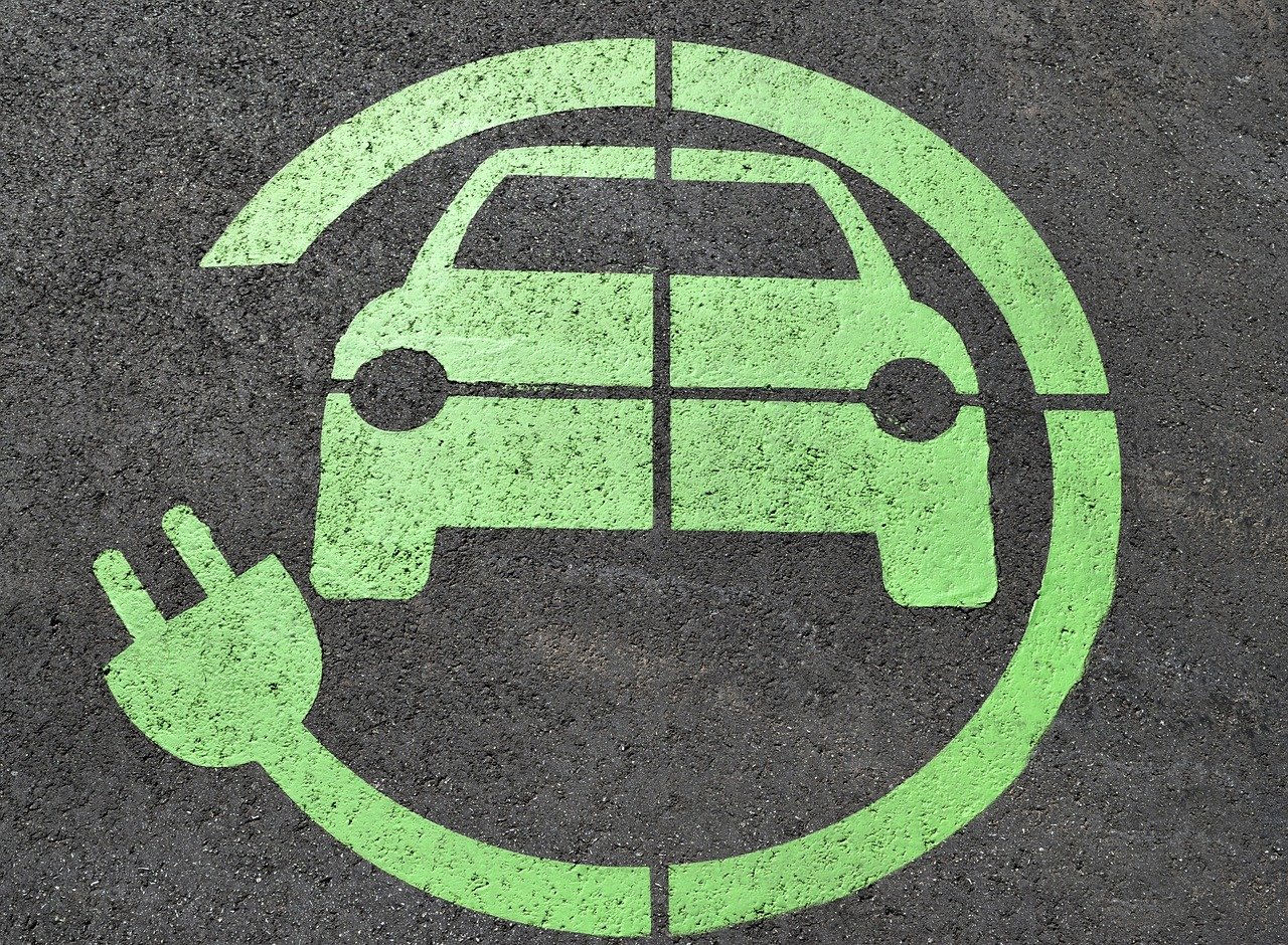 Auto elettriche: Volkswagen apre un impianto per il riciclo delle batterie