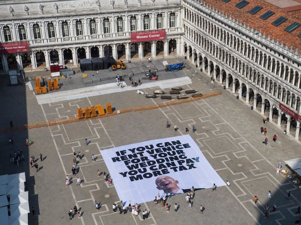 Città sotto stress, residenti stanchi: come reagire a un “turismo che non paga”