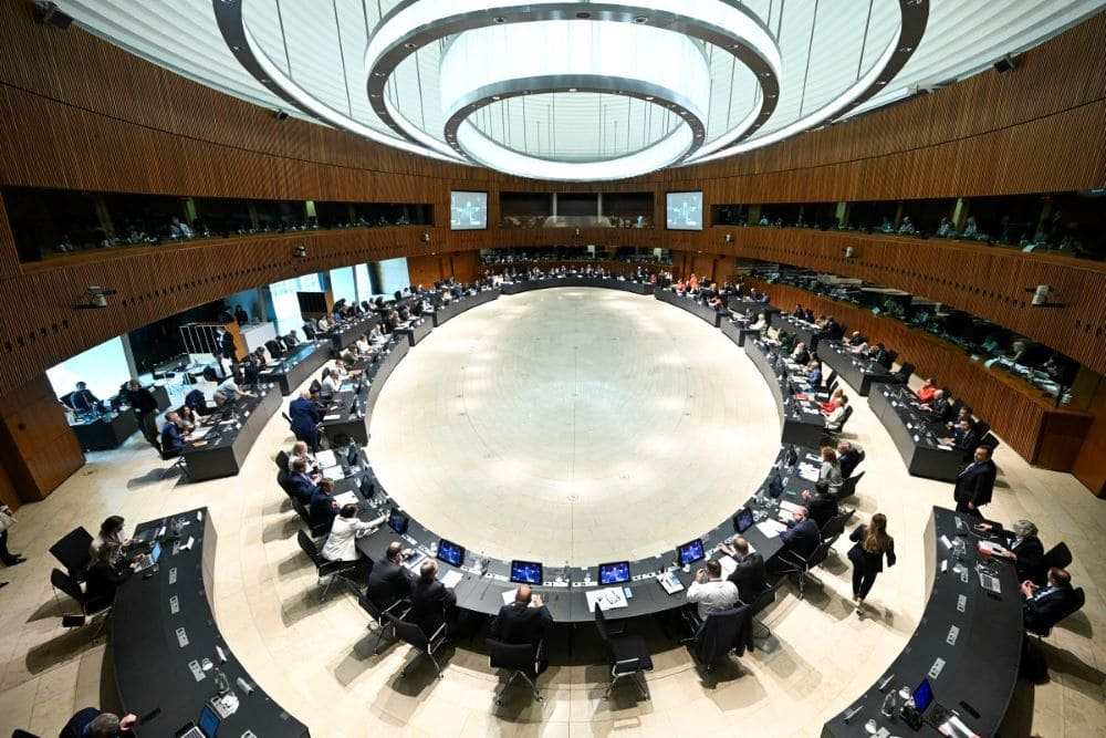 Consiglio energia UE: meno ambizione climatica, più nucleare e stop al gas russo