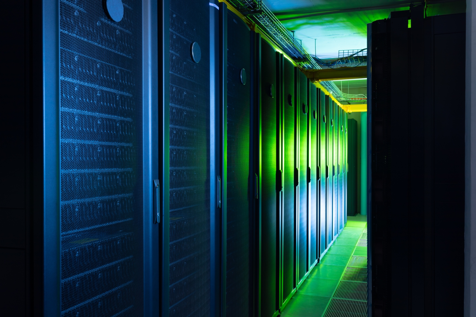Big Tech, aumentano emissioni e consumo di energia: il maggior impatto dall’AI