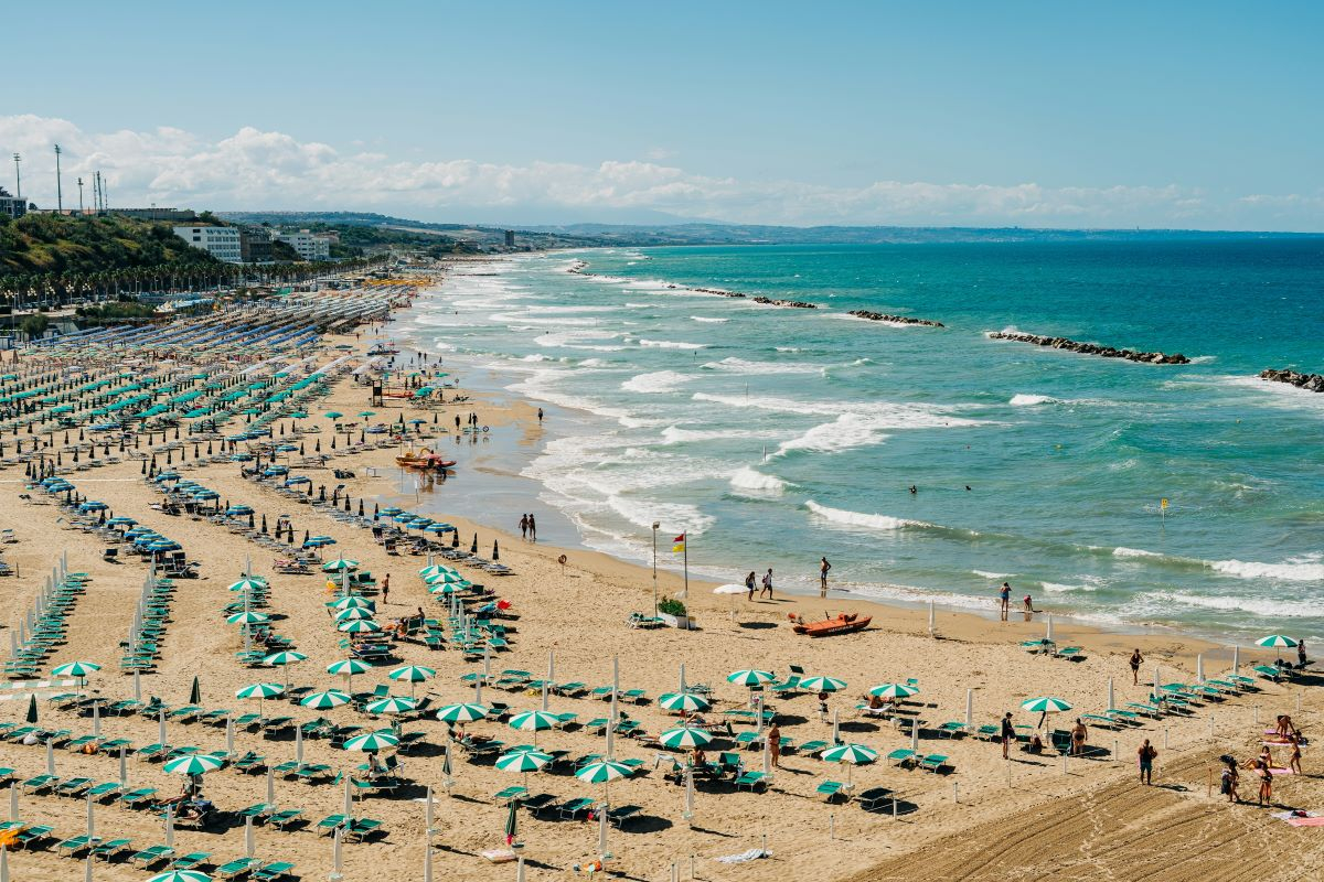 Concessioni balneari, proroga al 2027: c’è accordo tra governo e UE
