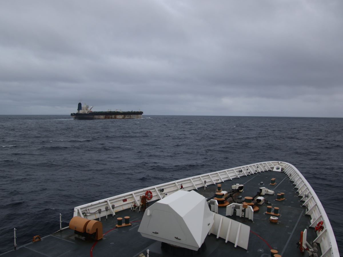 Gli USA sequestrano due petroliere accusate di far parte della “flotta ombra” russa