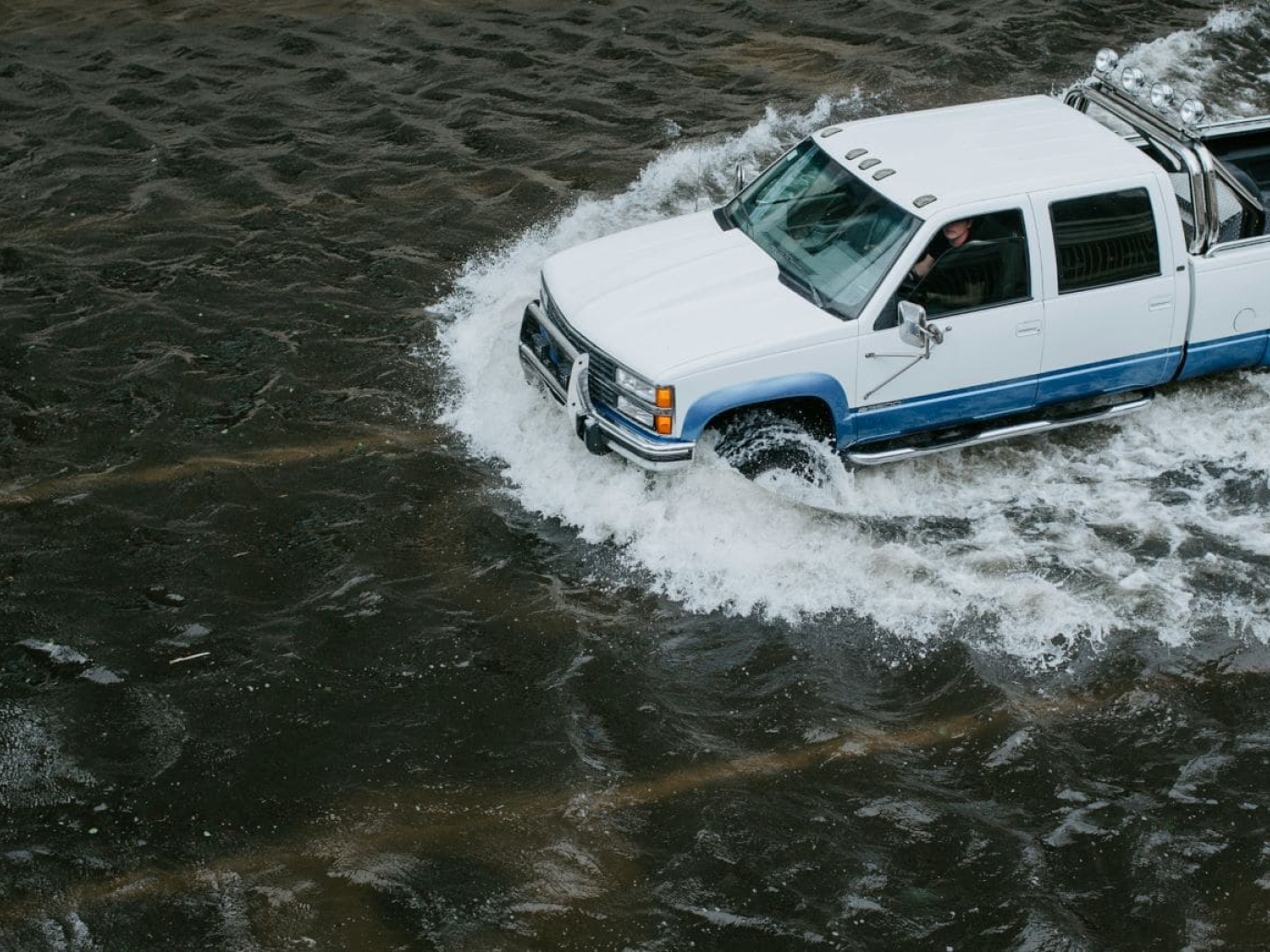 Alluvione in Texas, i tagli alla prevenzione e gli allarmi mancati