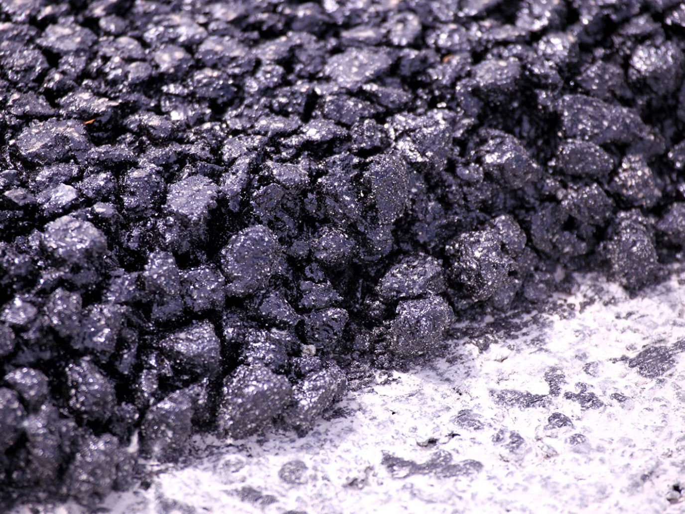 Strade green: in Italia già 600 km di asfalti modificati con gomma riciclata da PFU