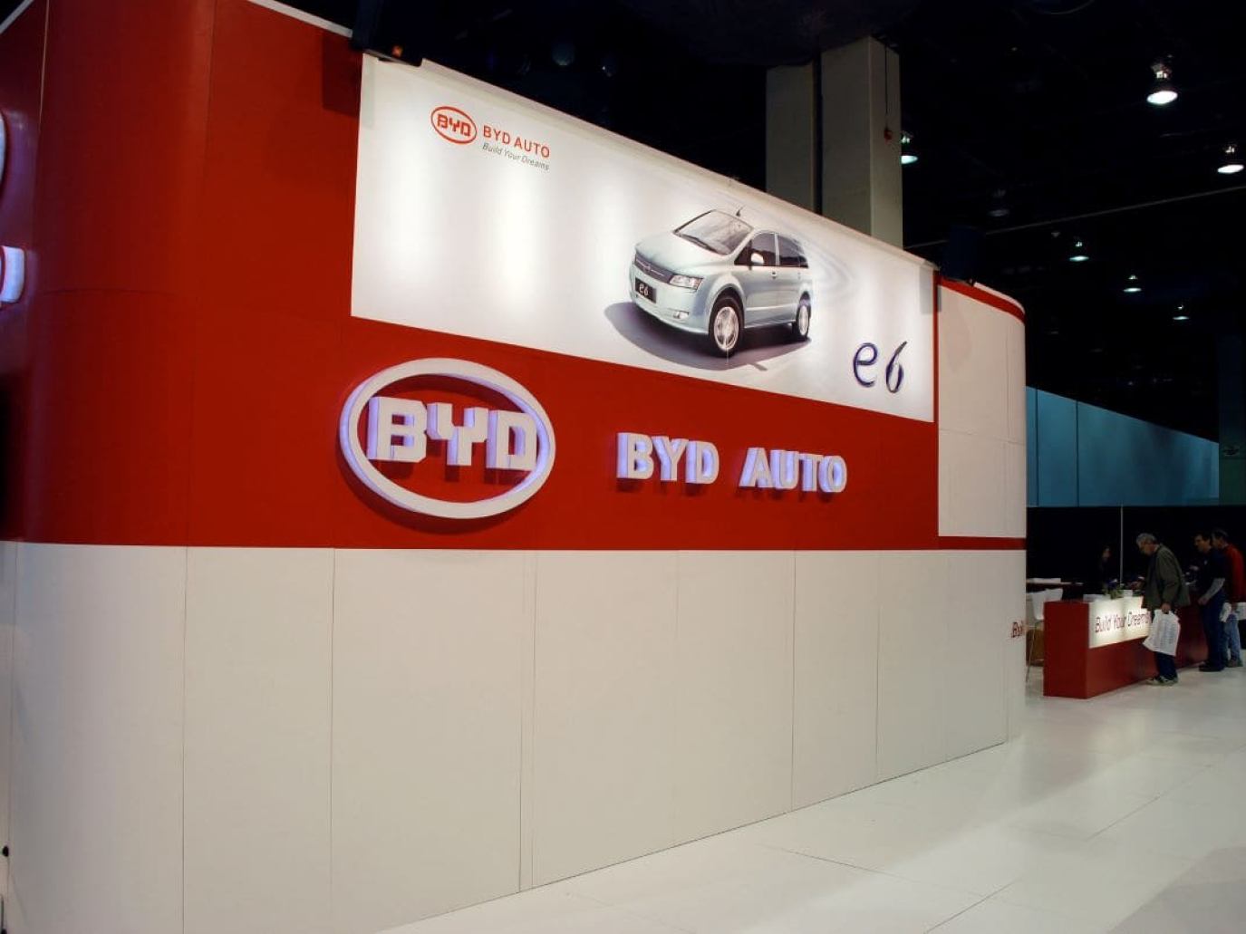 Auto elettriche, BYD batte Tesla in Europa per la prima volta