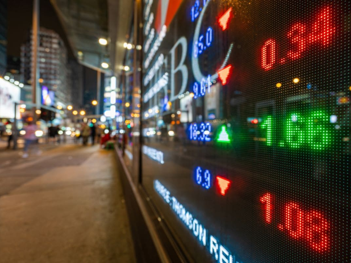 Batterie per auto elettriche, CATL si quota alla Borsa di Hong Kong