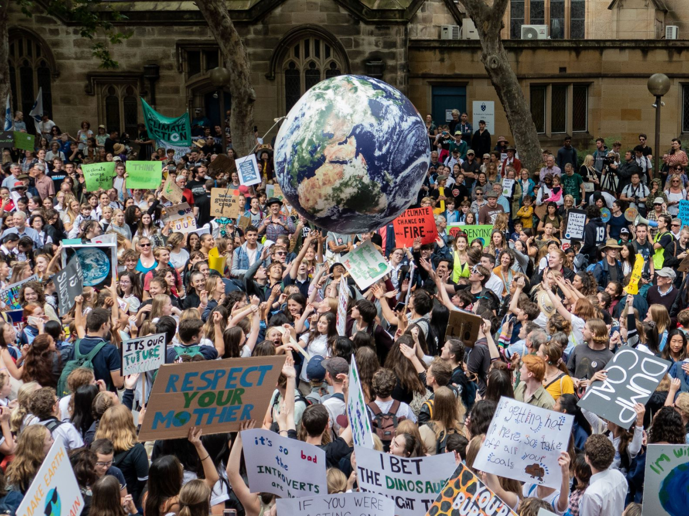 Clima, guerra, transizione: dall’IPCC a Fridays For Future, il punto del climatologo Caserini