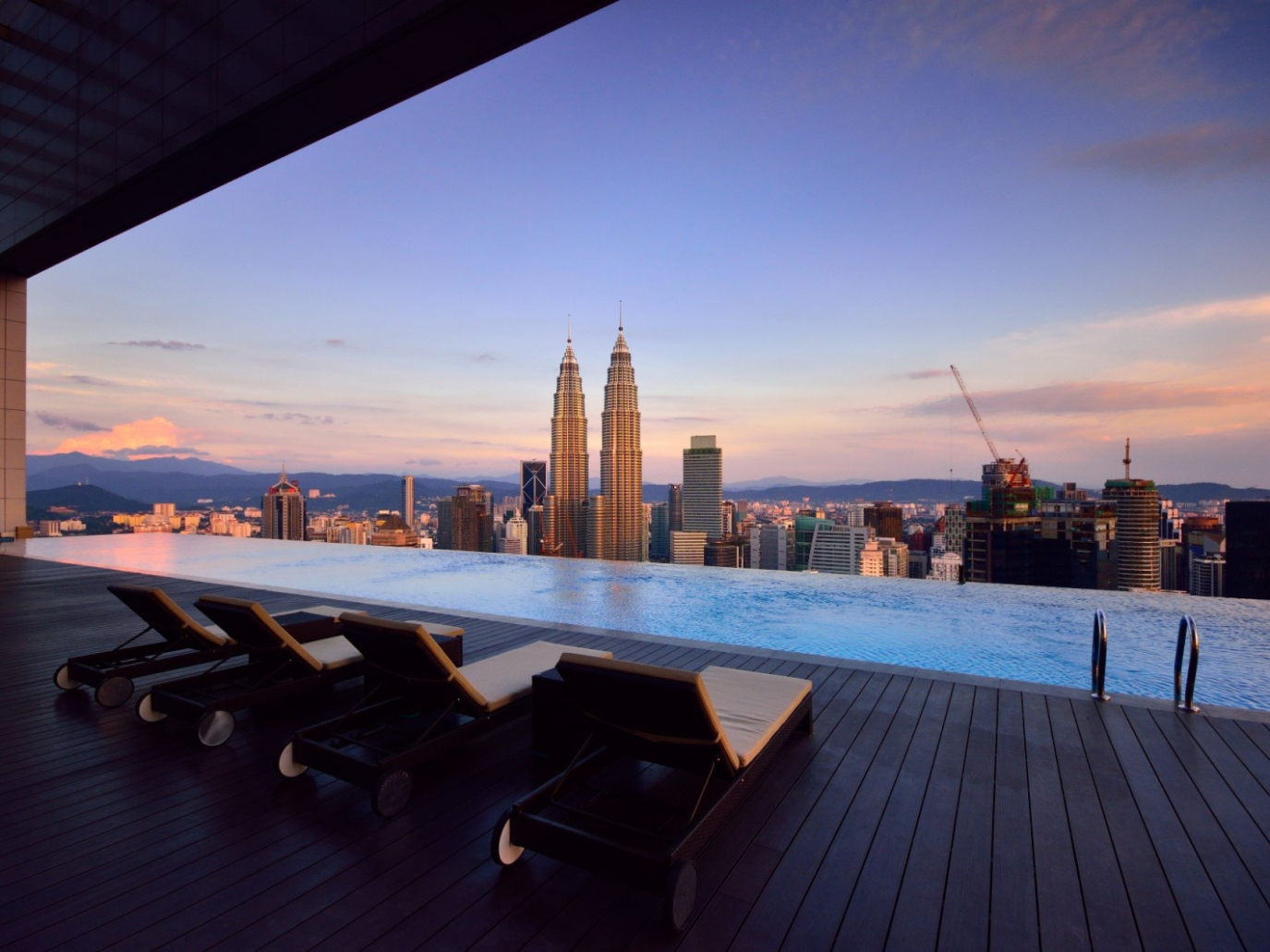 Eco-Friendly Hotel Amenities: Reducing Waste Without Compromising Luxury