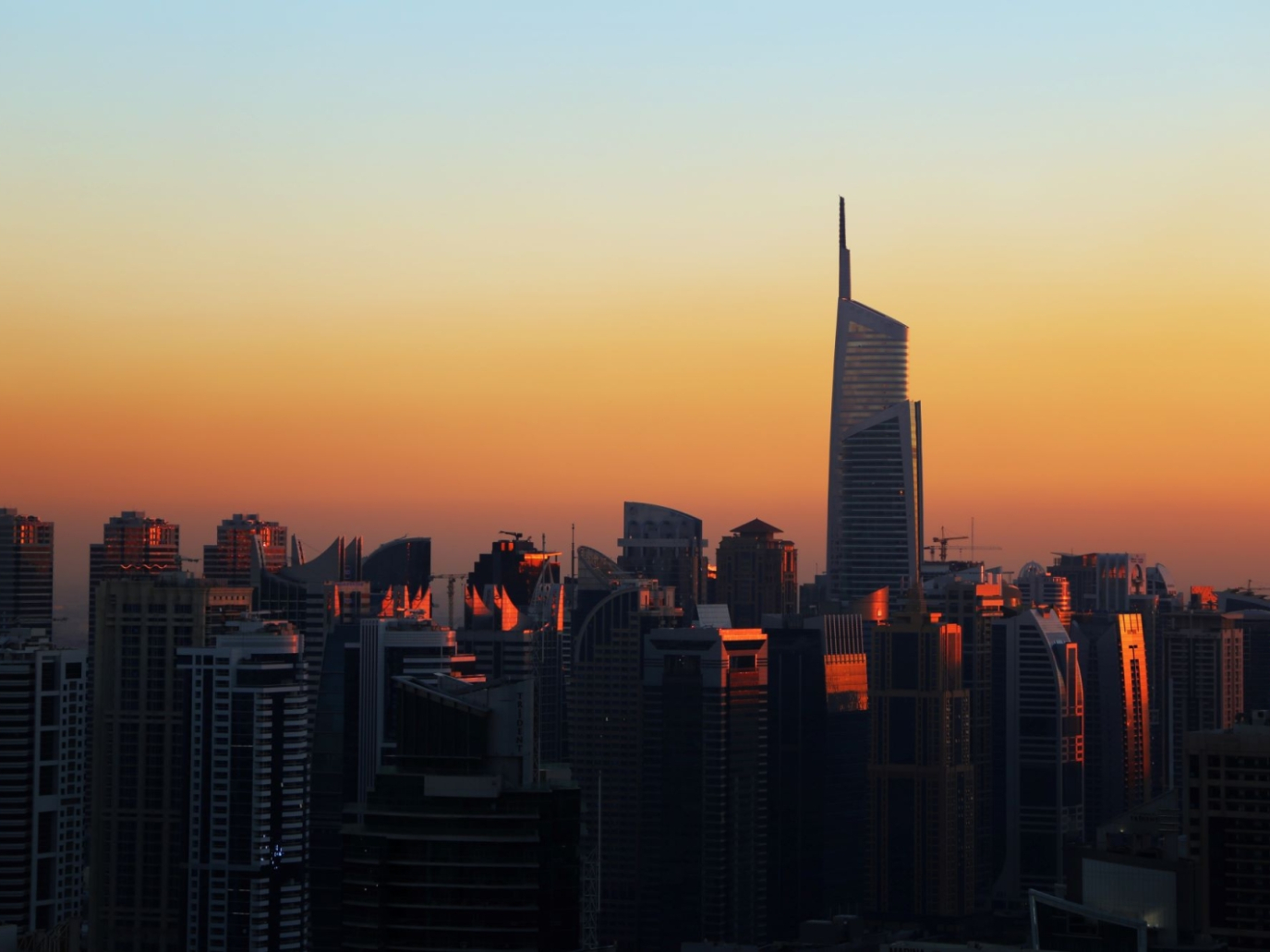 Economia circolare, gli Emirati Arabi puntano alla leadership con Intesa Sanpaolo