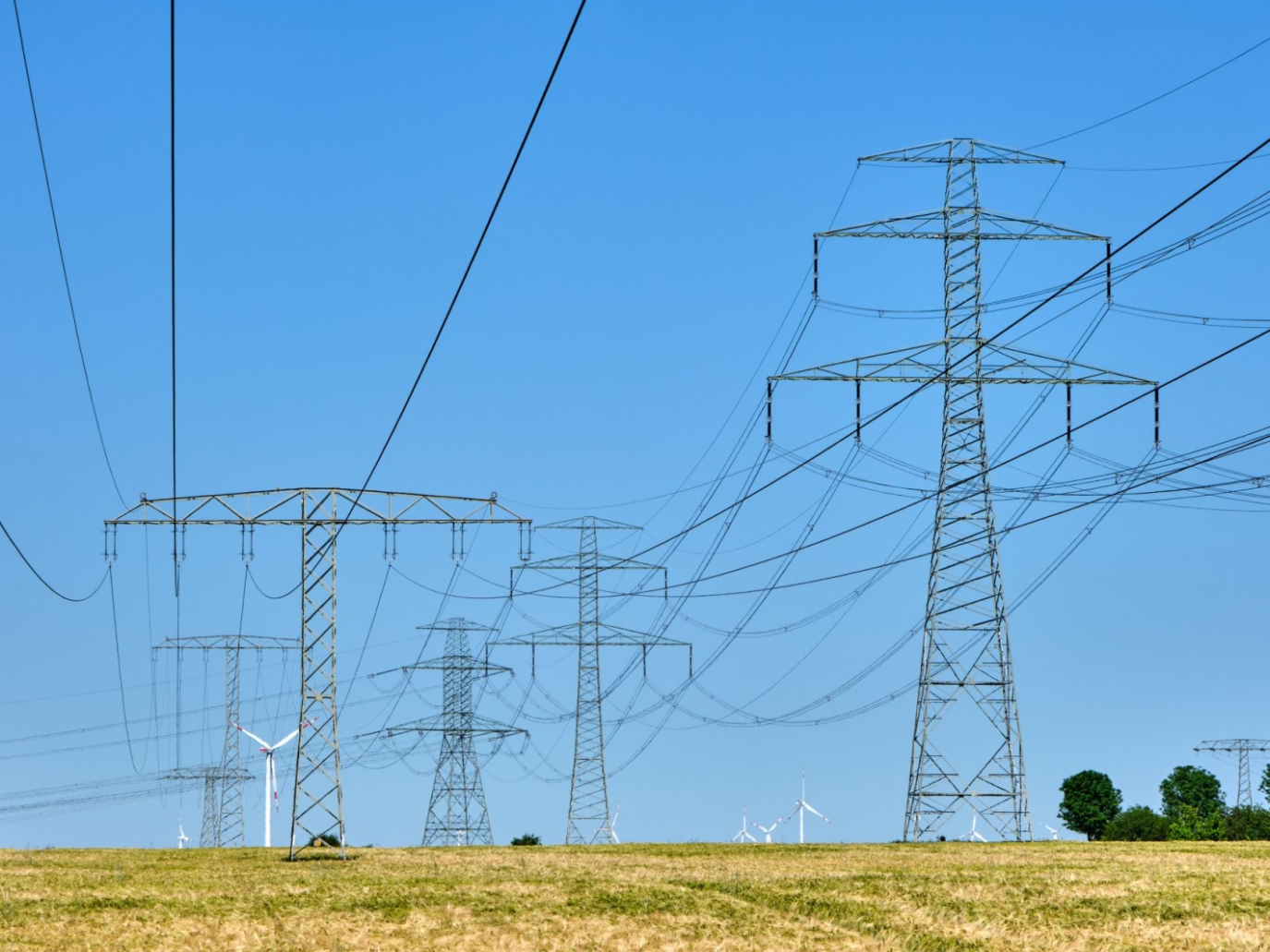 ENEL, il Piano Strategico 2024-2026 prevede “investimenti più selettivi”