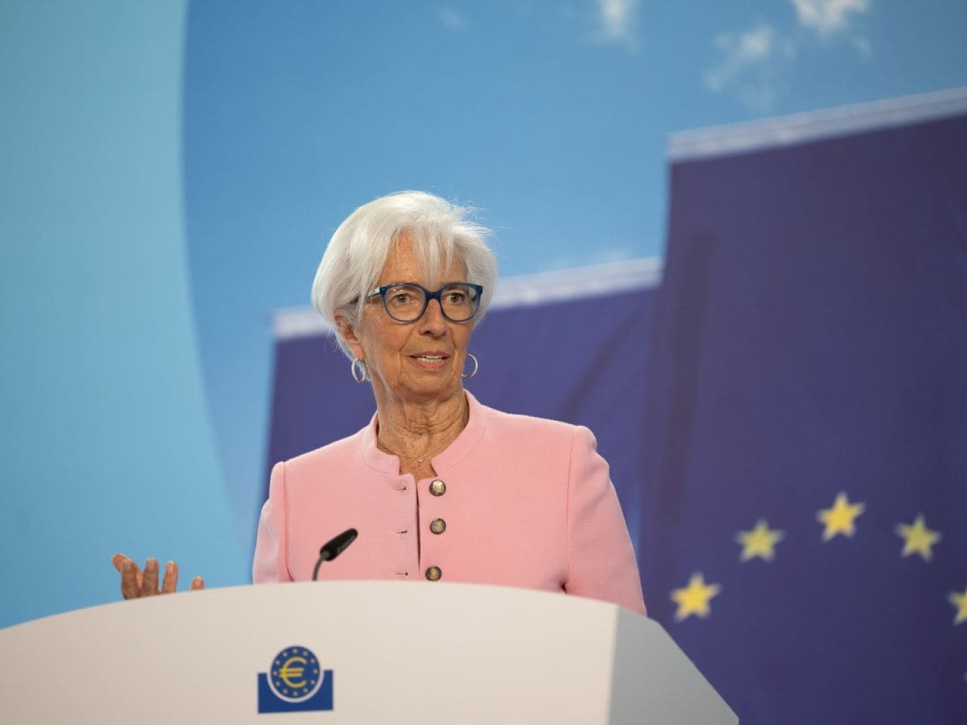 Per la FED i dazi di Trump danneggiano l’economia USA. E la BCE taglia i tassi