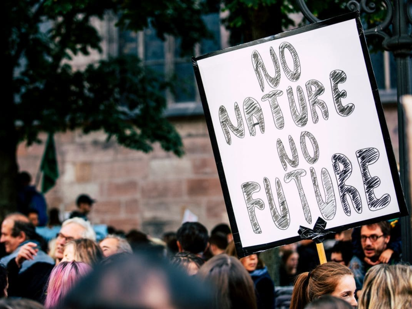 Fermare i conflitti è essenziale per affrontare il cambiamento climatico