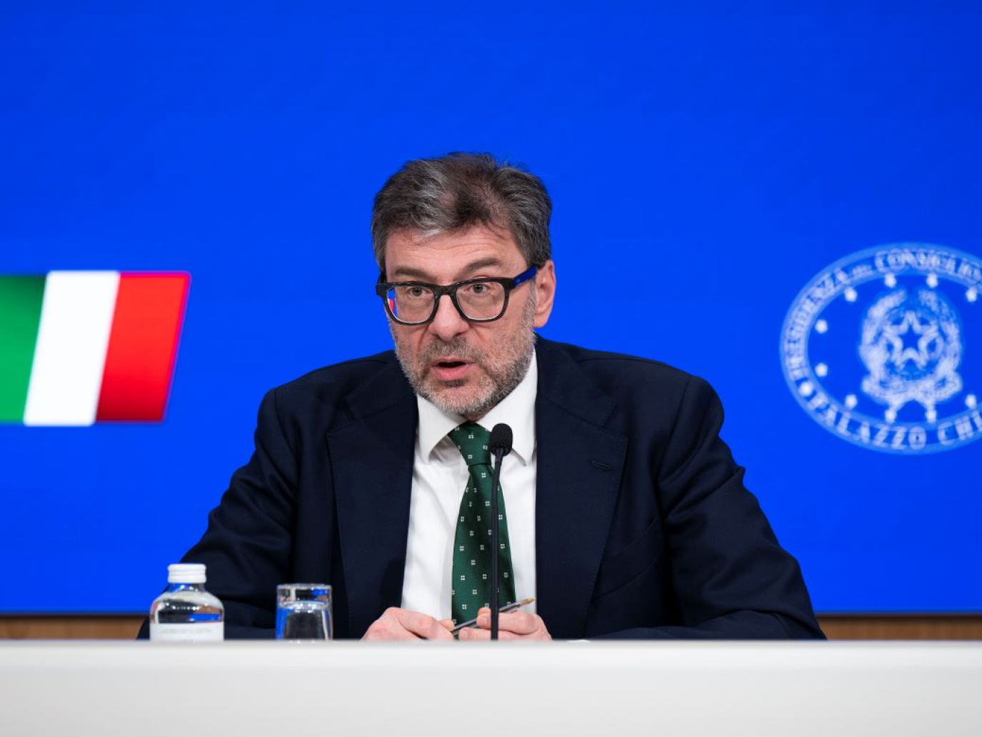Decreto bollette 2025, come funziona la misura per famiglie e imprese