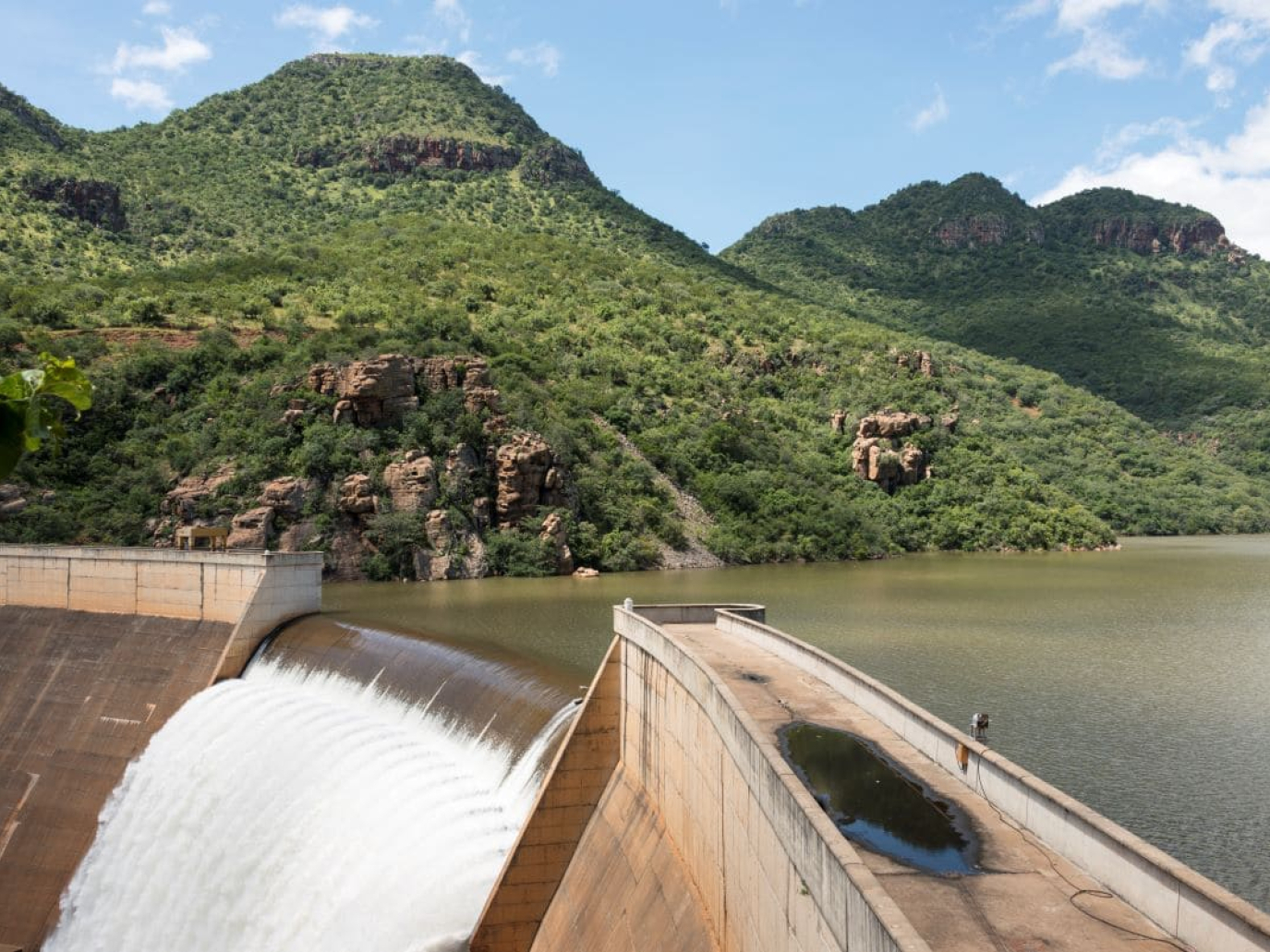 Gli impatti ambientali e socioeconomici delle grandi dighe africane