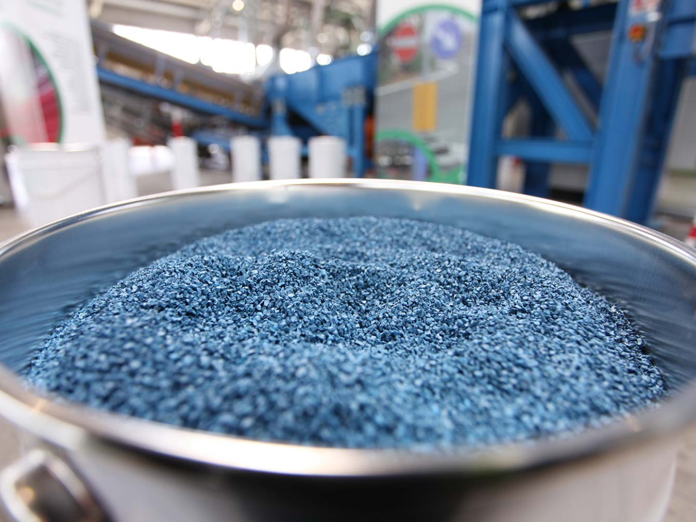 Tyreplast: un nuovo materiale circolare da pneumatici fuori uso e plastica riciclata