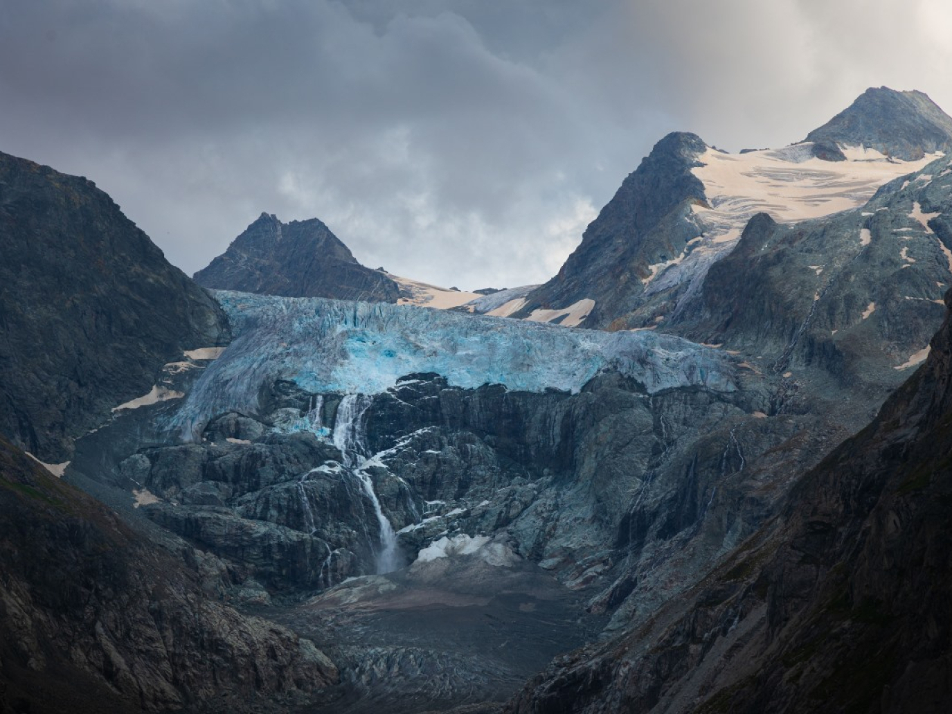 2025, Scientists sounds alarm over melting glaciers: interview with glaciologist Isabelle Gärtner-Roer