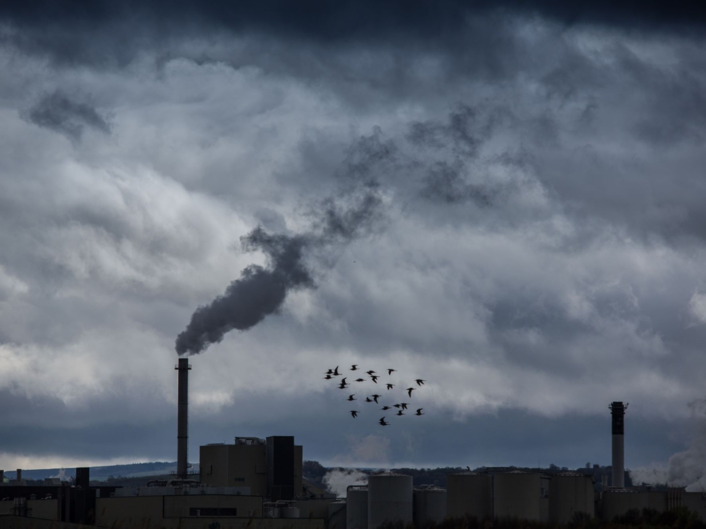 L’ONU boccia i piani climatici nazionali: “Alla COP28 serve maggiore ambizione”