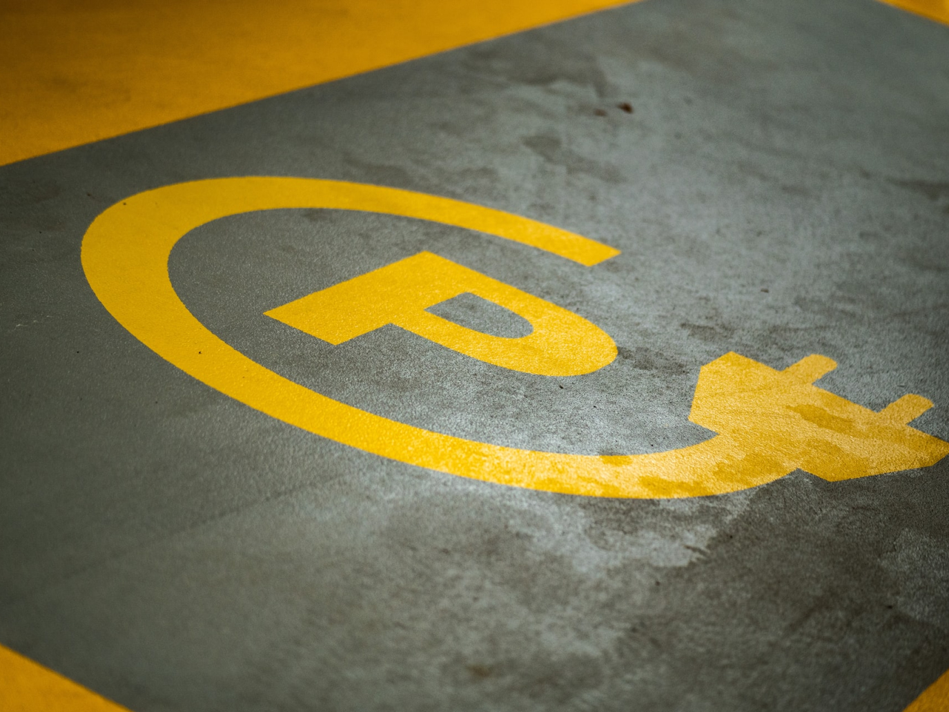 Mobilità elettrica, in Italia crescono produzione e vendite 