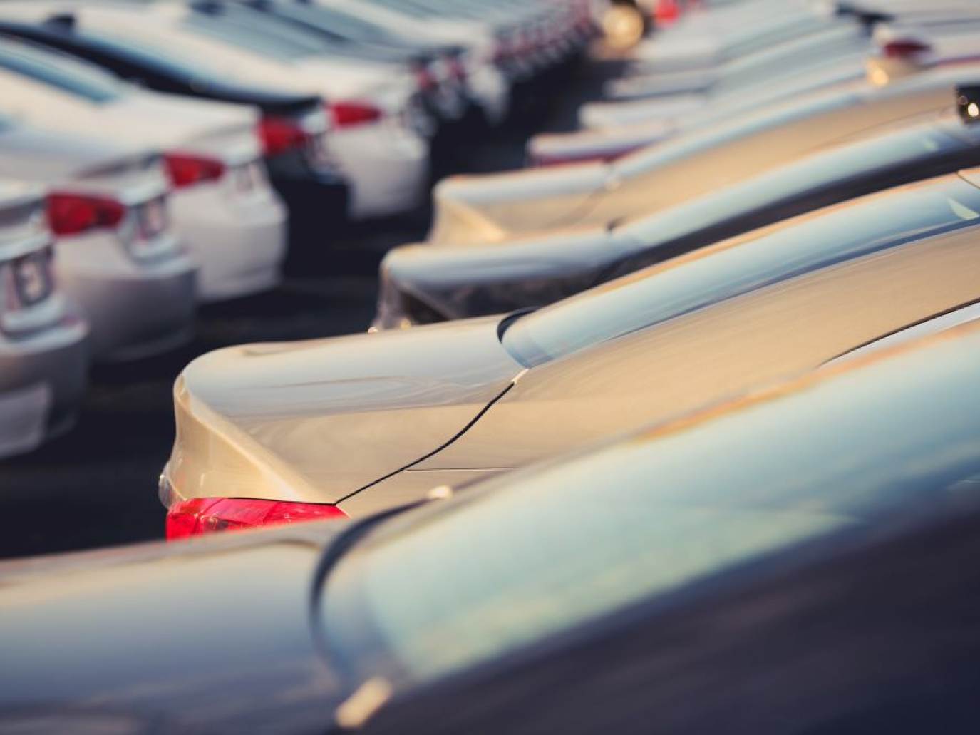 L’Italia è il paese UE che sovvenziona di più le auto aziendali inquinanti