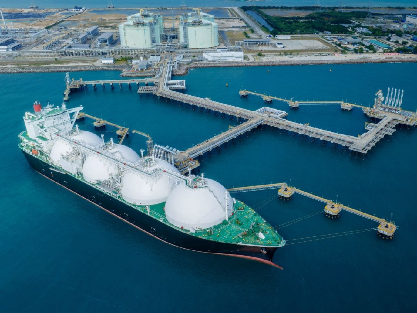 Ora l’Europa rischia di dipendere dal gas naturale liquefatto di Trump