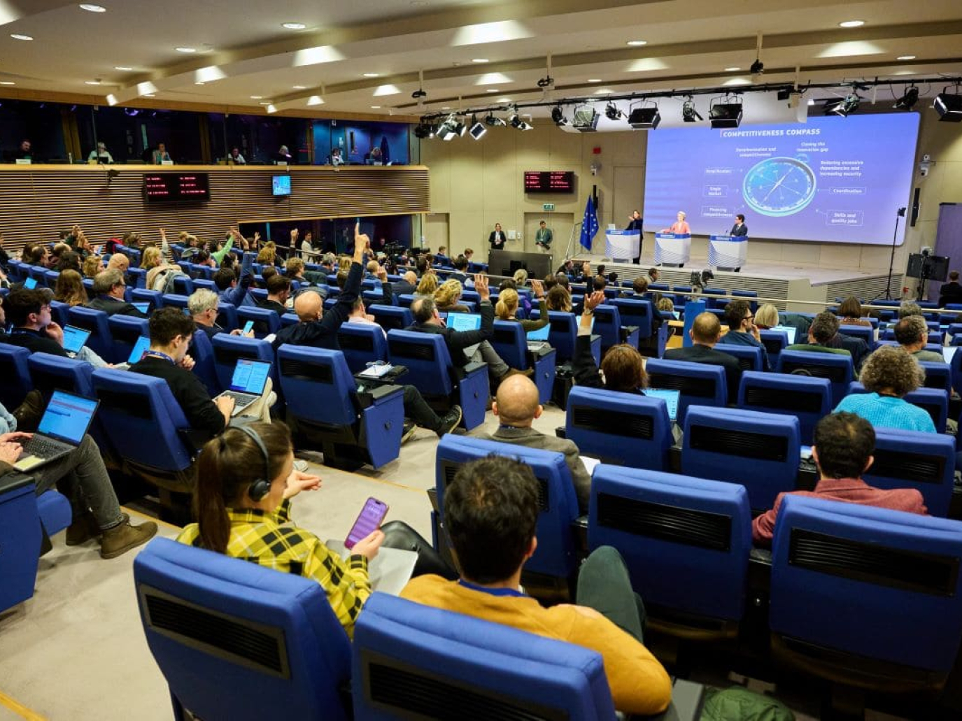 Pacchetto Omnibus, gli appelli per salvaguardare la finanza sostenibile