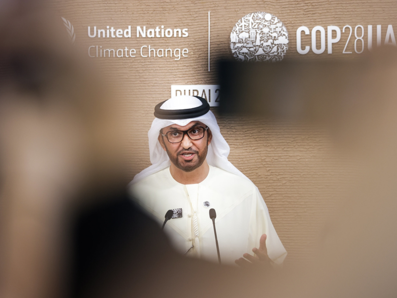 Da COP28 il nuovo testo che scontenta tutti, eccetto il mondo delle fossili