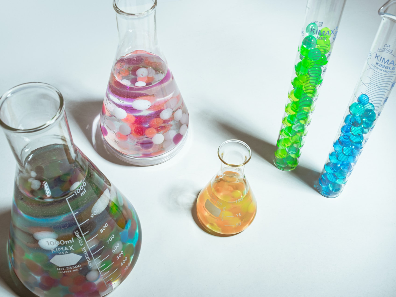 Plastica circolare: il riciclo chimico è un’opzione sostenibile?