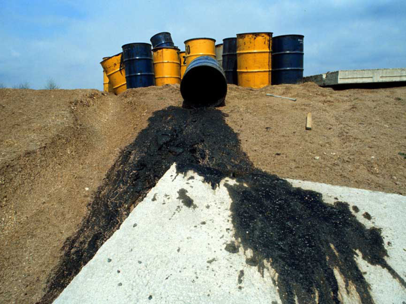 Rifiuti speciali: cosa rivelano davvero i dati del nuovo Rapporto ISPRA