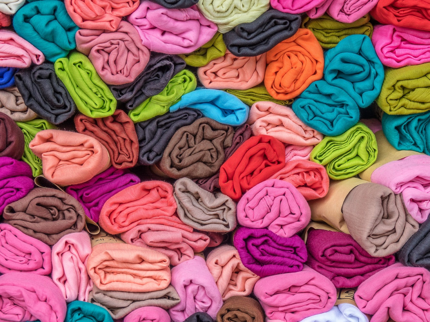 Clothing recycling: the first automated plant for textile waste is in Sweden