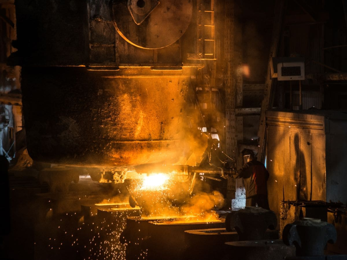 Trump, dazi al 25% su acciaio e alluminio. Von der Leyen: UE risponderà