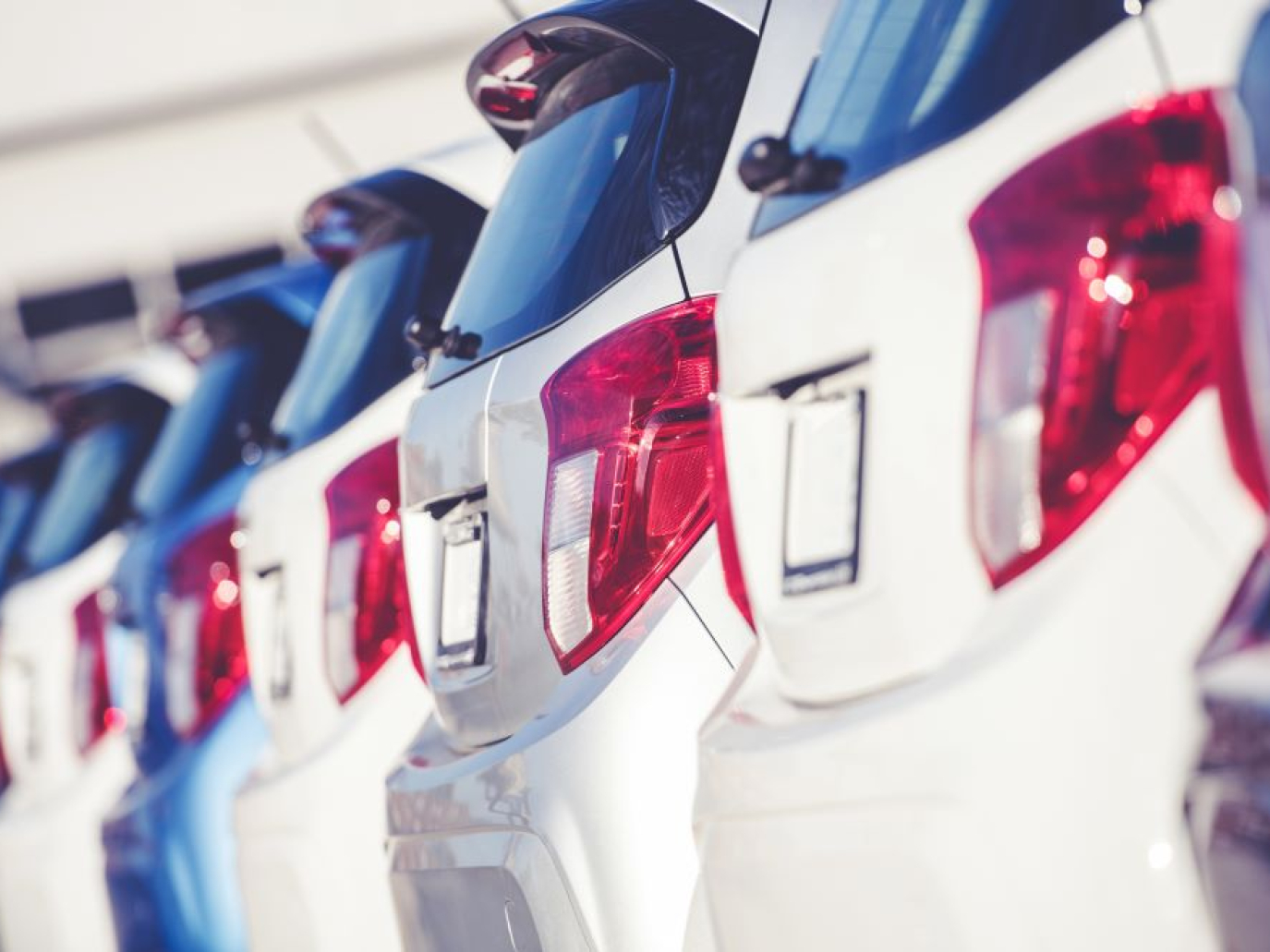 Trump cancella gli standard sulle emissioni nel settore automotive