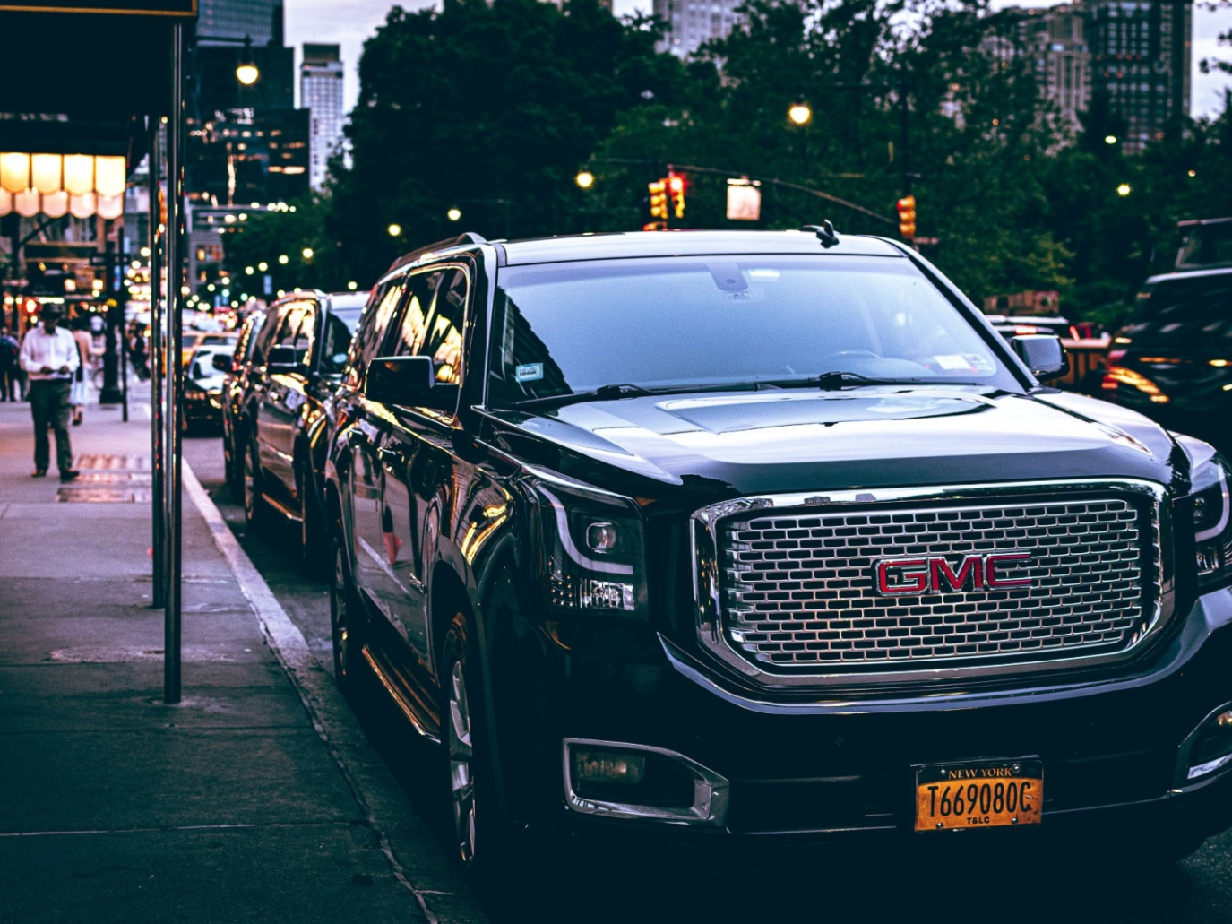 SUV, crescono le dimensioni e le città europee aumentano i prezzi del parcheggio