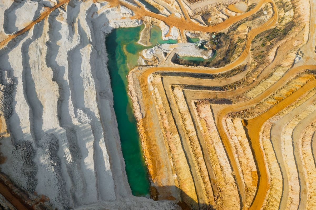 La filiera dei minerali critici è troppo poco diversificata