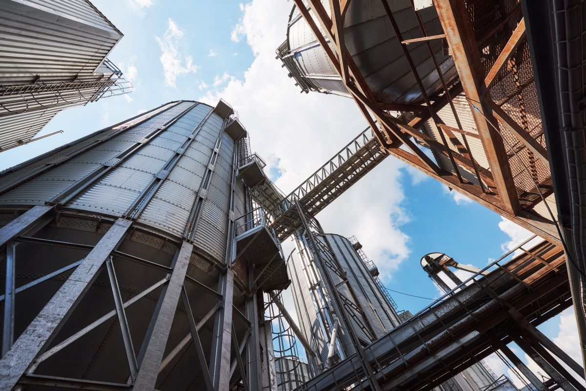 MAIRE wins 1.3bn contract for Argentinas largest urea complex - Materia Rinnovabile | Renewable Matter thumbnail