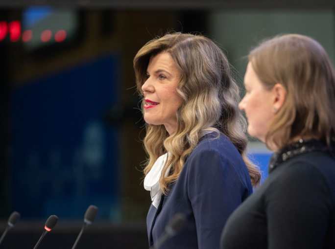 Il Parlamento UE contro greenwashing e informazioni ingannevoli