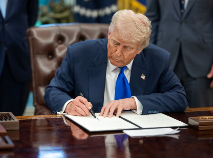 Trump accelera sul nucleare, ma al settore non piace il coinvolgimento della Casa Bianca