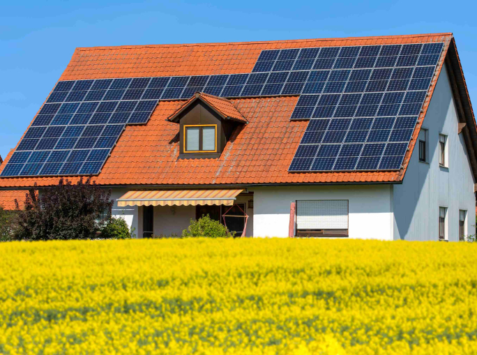 Il Parlamento Ue approva la direttiva case green, al via il negoziato 