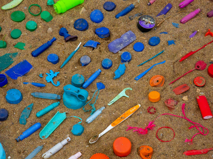 Plastic in the ocean: reducing pollution will have positive impacts on the economy