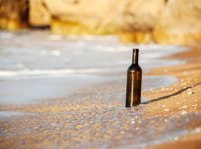 Creare sabbia dal riciclo del vetro per preservare i litorali