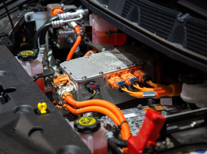 Batterie per auto elettriche, la nuova fase di un mercato in espansione