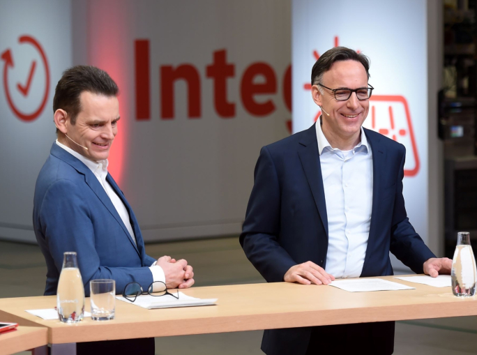 E.ON aumenta gli investimenti in Europa per la transizione energetica