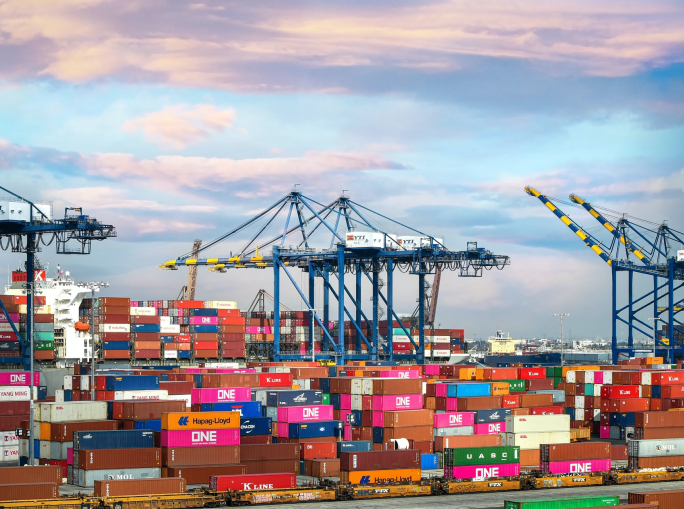 Il mercato va più veloce delle parole … e dei container 