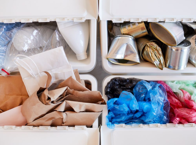 Imballaggi, aumentano i rifiuti prodotti in UE: i dati Eurostat