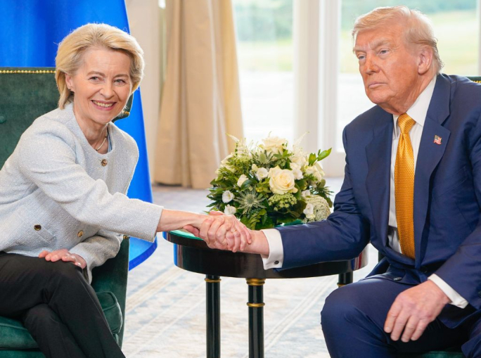 Dazi al 15%, acquisti e investimenti UE in USA: che cosa prevede il Patto di Turnberry