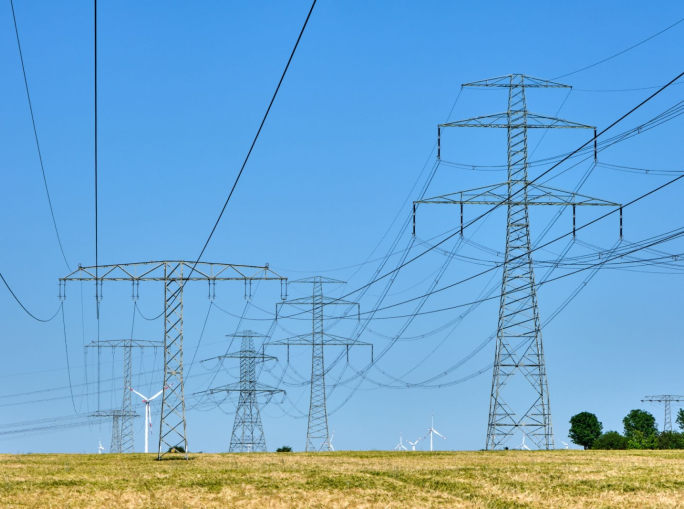 ENEL, il Piano Strategico 2024-2026 prevede “investimenti più selettivi”