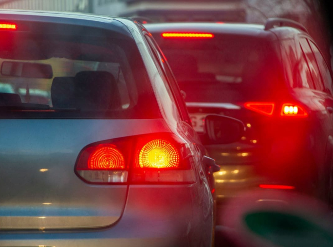 Emissioni auto, il Parlamento UE concede più flessibilità fino al 2027