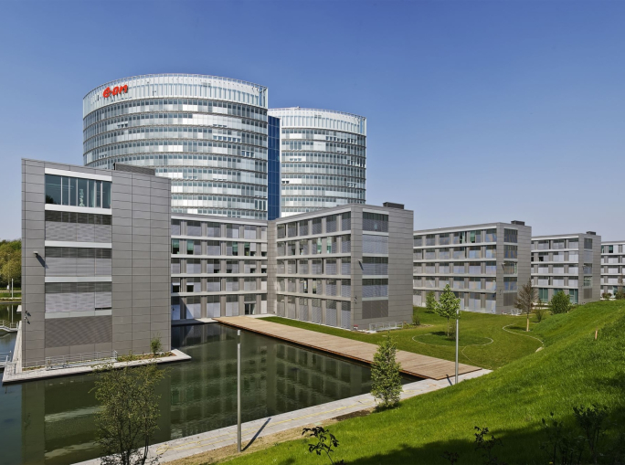 Mobilità elettrica, E.ON apre il più grande centro europeo di test indipendente