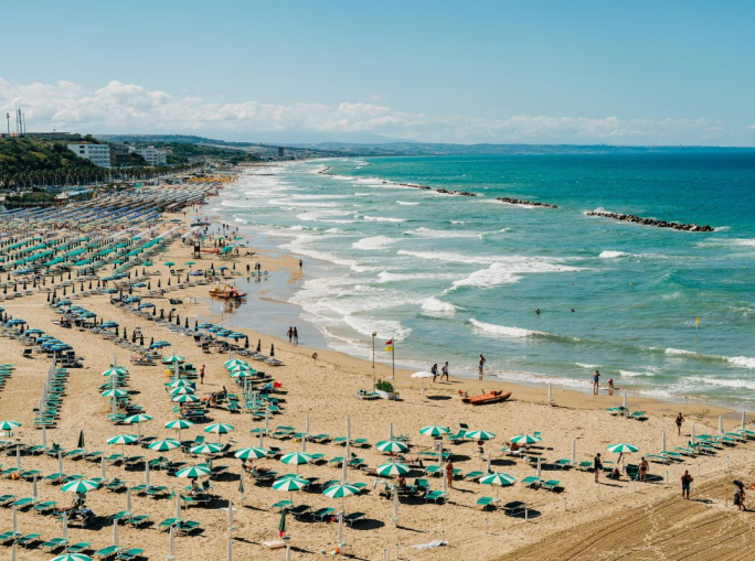 Concessioni balneari, proroga al 2027: c’è accordo tra governo e UE