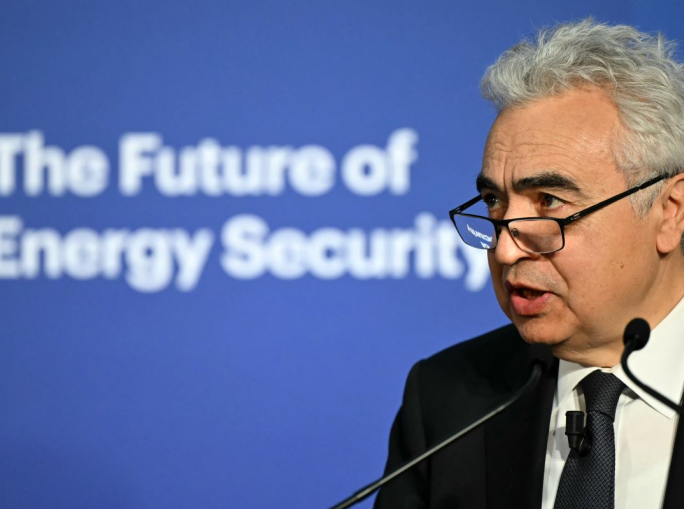 Gli Stati Uniti minacciano anche l’indipendenza della IEA